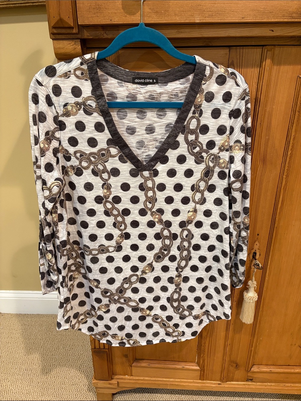 David Cline Black & White Polka Dot V-Neck Top with Chain Print Size S